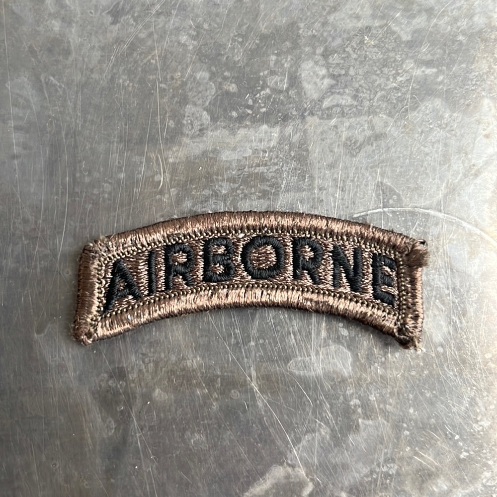AIRBORNE fully embroidered arch patch, vintage